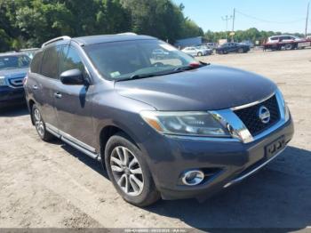  Salvage Nissan Pathfinder