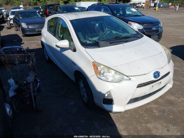  Salvage Toyota Prius c