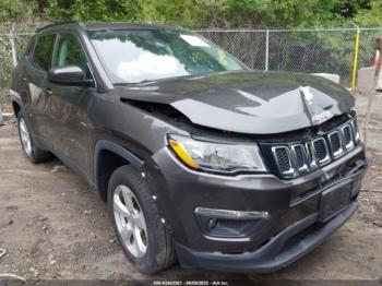  Salvage Jeep Compass