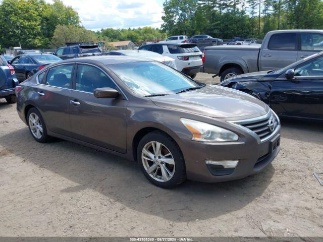  Salvage Nissan Altima