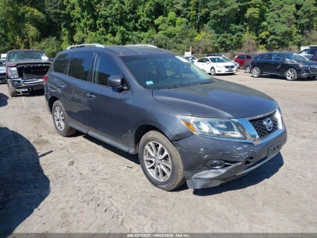  Salvage Nissan Pathfinder