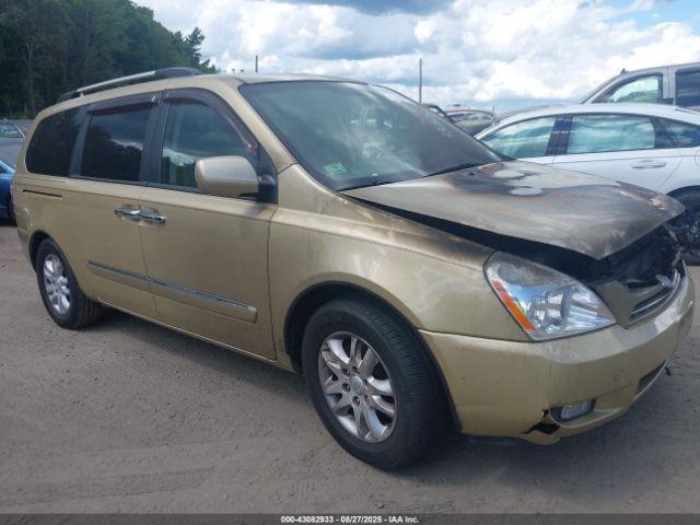  Salvage Kia Sedona