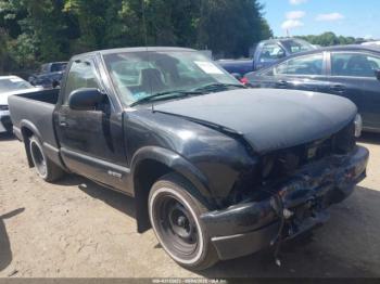  Salvage Chevrolet S-10