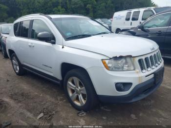  Salvage Jeep Compass