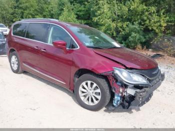  Salvage Chrysler Pacifica