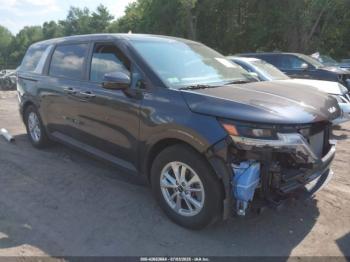  Salvage Kia Carnival