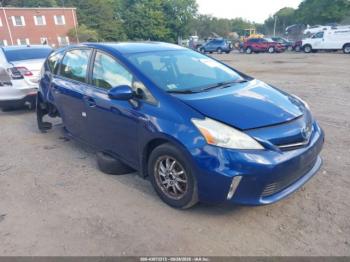  Salvage Toyota Prius v