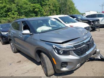  Salvage Kia Seltos