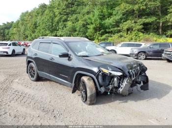  Salvage Jeep Cherokee