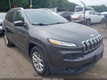  Salvage Jeep Cherokee