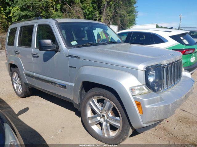  Salvage Jeep Liberty