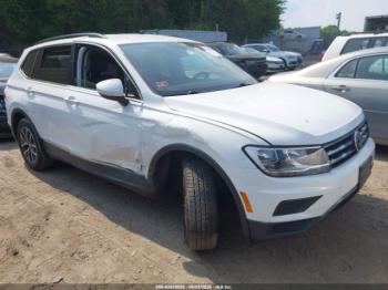  Salvage Volkswagen Tiguan
