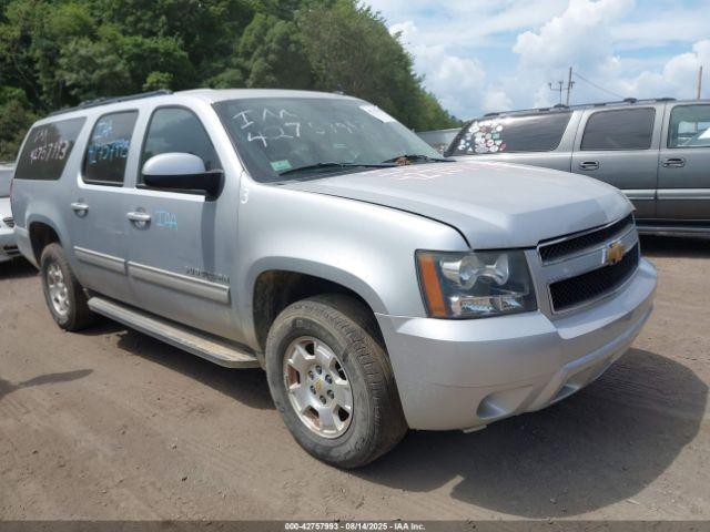  Salvage Chevrolet Suburban 1500