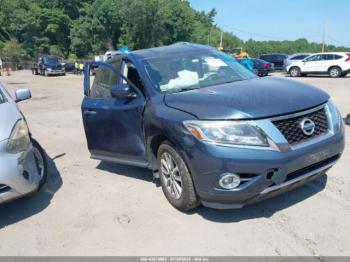  Salvage Nissan Pathfinder