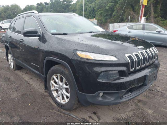  Salvage Jeep Cherokee
