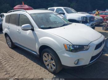  Salvage Mitsubishi Outlander