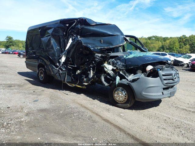  Salvage Mercedes-Benz Sprinter 3500