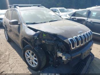  Salvage Jeep Cherokee