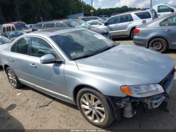  Salvage Volvo S80