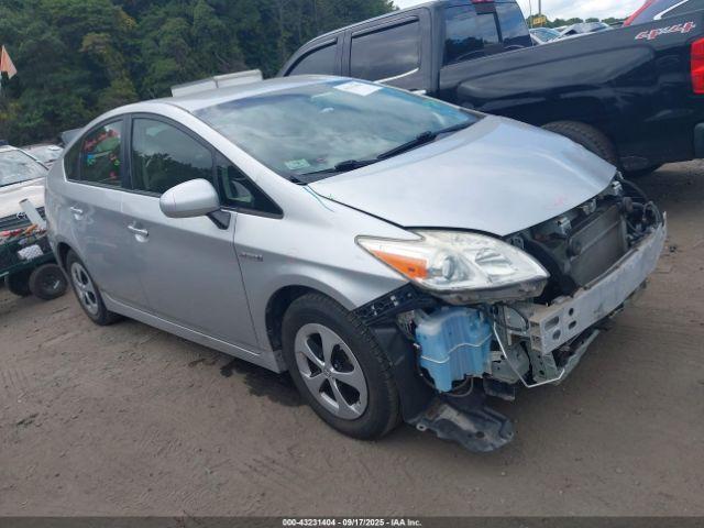  Salvage Toyota Prius