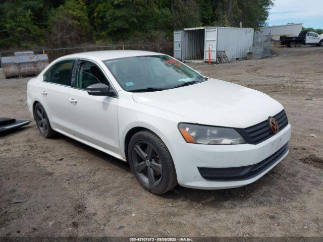  Salvage Volkswagen Passat