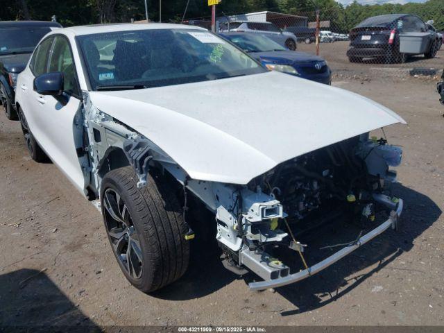  Salvage Volvo S60
