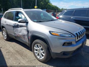  Salvage Jeep Cherokee