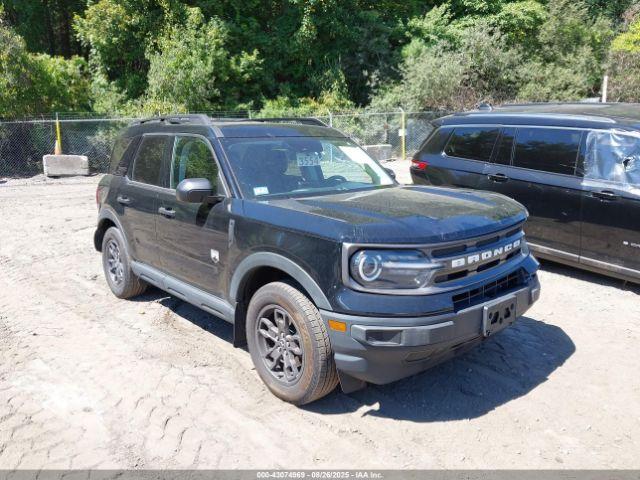  Salvage Ford Bronco