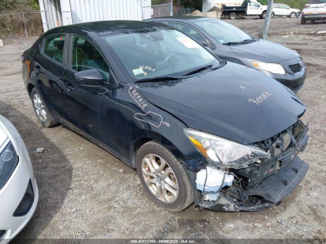  Salvage Toyota Yaris