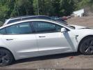 Tesla Model 3 Long Range Dual Motor All-wheel Drive Image 14