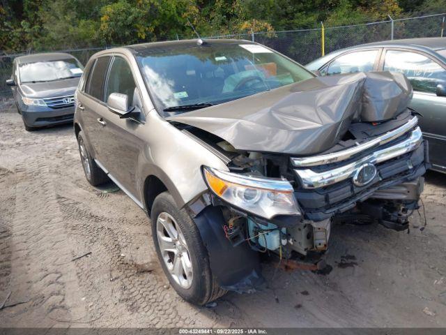  Salvage Ford Edge