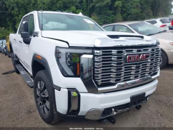  Salvage General Motors Sierra 2500HD