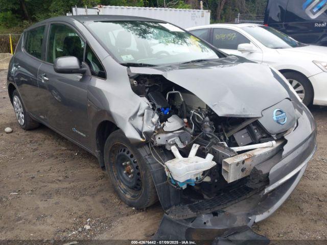  Salvage Nissan LEAF