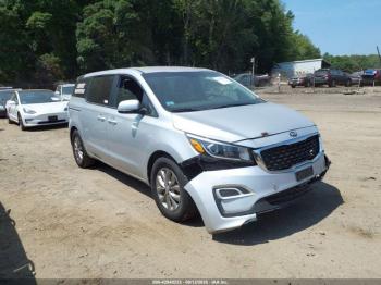  Salvage Kia Sedona