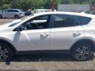 Toyota RAV4 Le Image 10