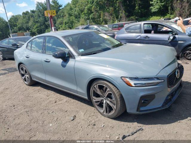  Salvage Volvo S60