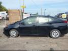 Toyota Prius Le Image 16