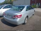 Toyota Camry Le Image 3
