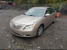 Toyota Camry Le Image 4