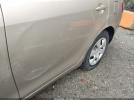 Toyota Camry Le Image 10