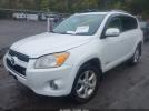 Toyota RAV4 Limited V6 Image 8