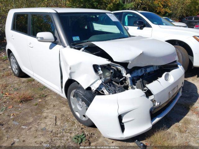  Salvage Scion xB