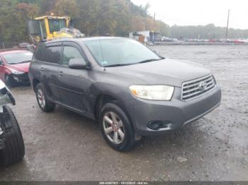  Salvage Toyota Highlander
