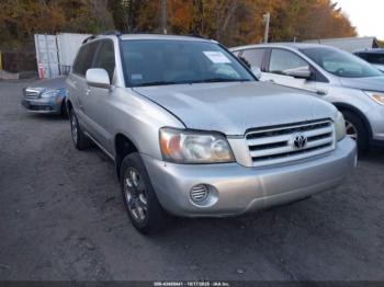  Salvage Toyota Highlander