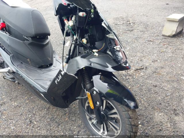 Tztc Scooter Image 8