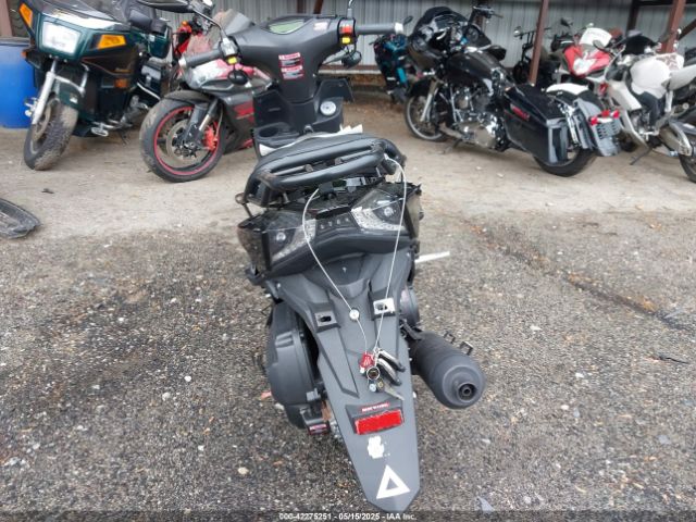 Tztc Scooter Image 10