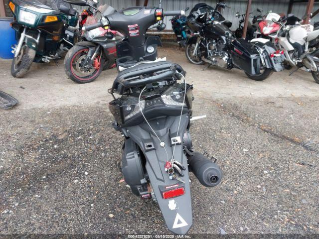 Tztc Scooter Image 10