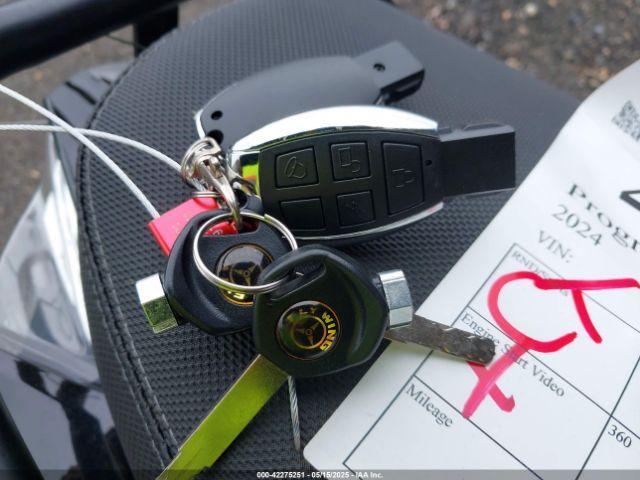 Tztc Scooter Image 9