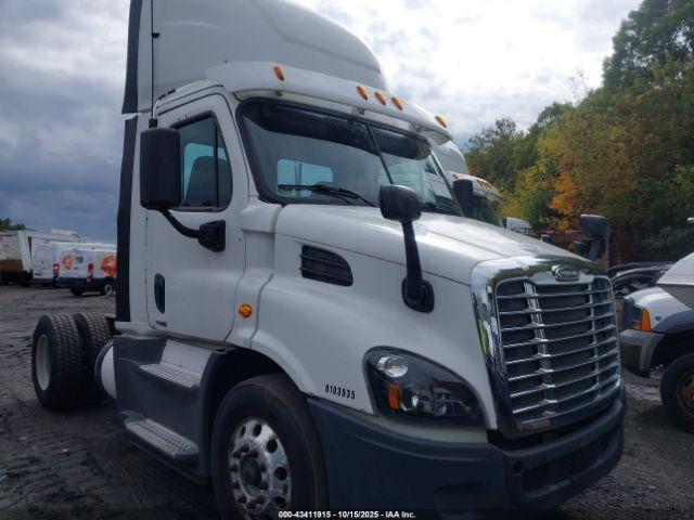  Salvage Freightliner Cascadia 113