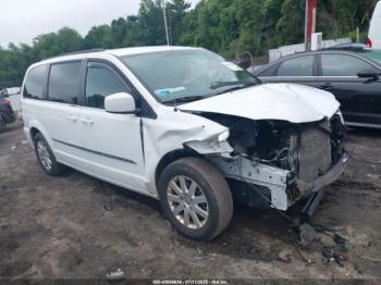  Salvage Chrysler Town & Country